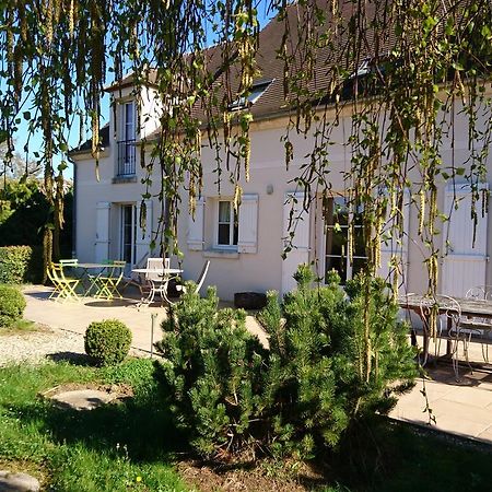 Chambre D'Elisabeth A La Ferme Montépilloy Exterior foto